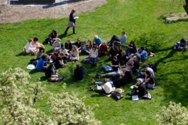 User research: Meeting Studends and Professor in garden Studio Boost